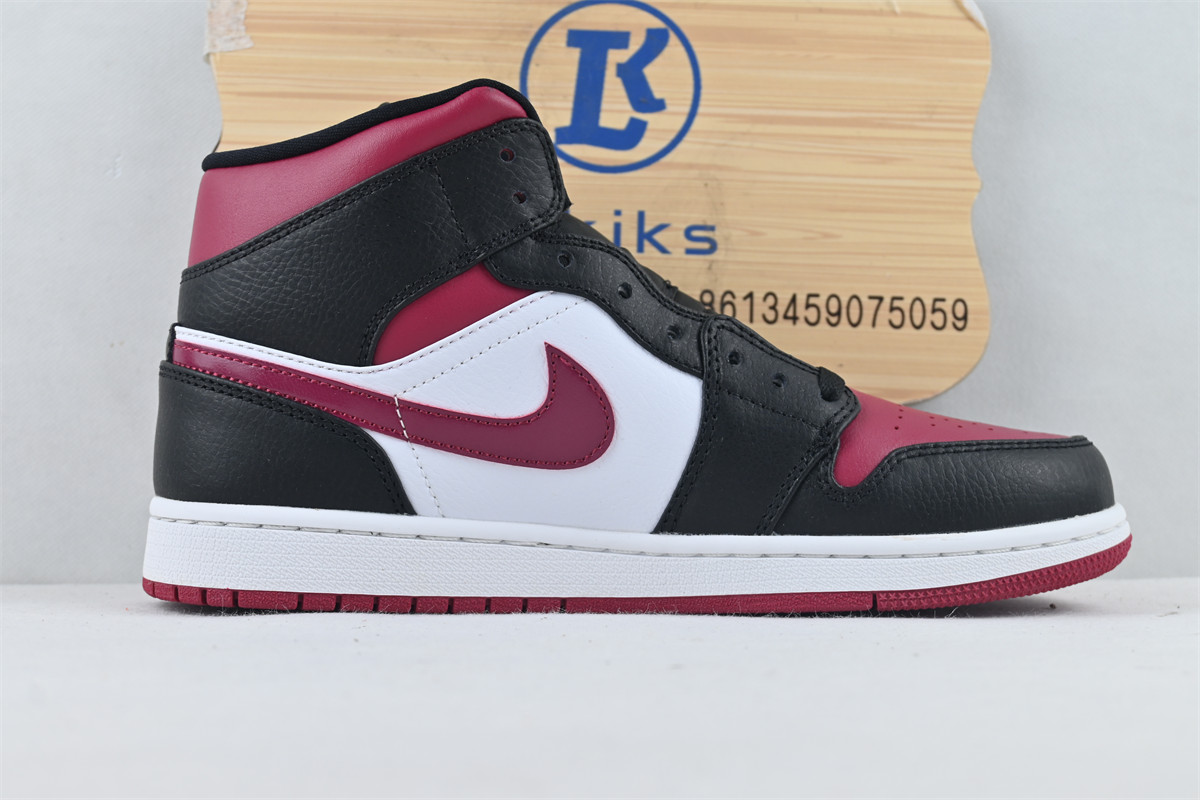 Jordan 1 Mid Bred Toe