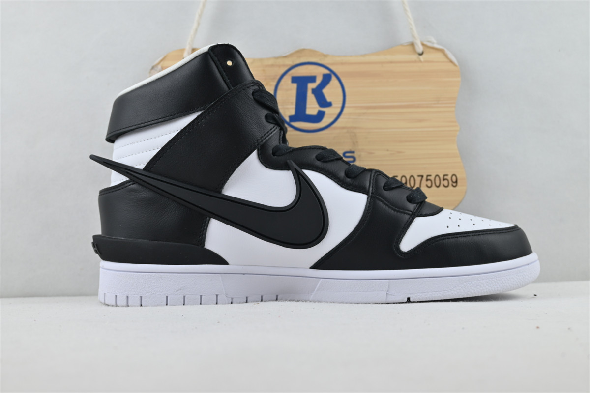 DUNK HIGH SP "Ambush - Spruce Aura"