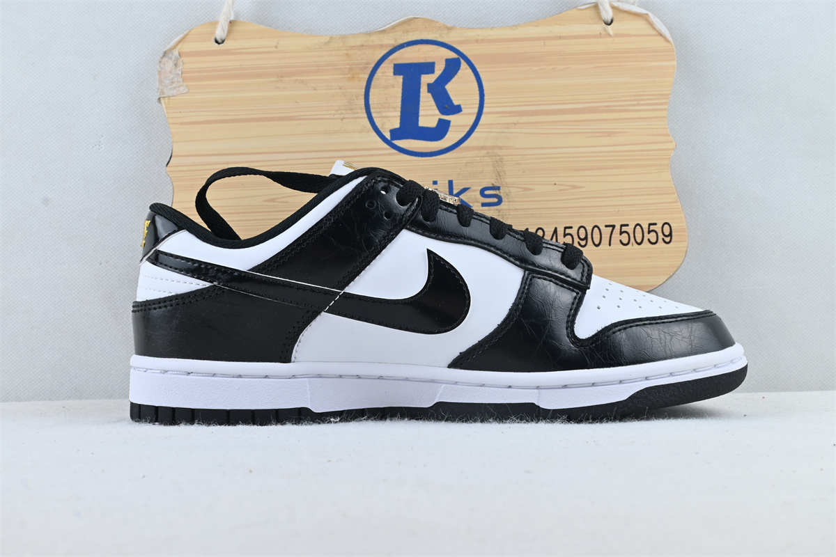 Nike Dunk Low World Champions