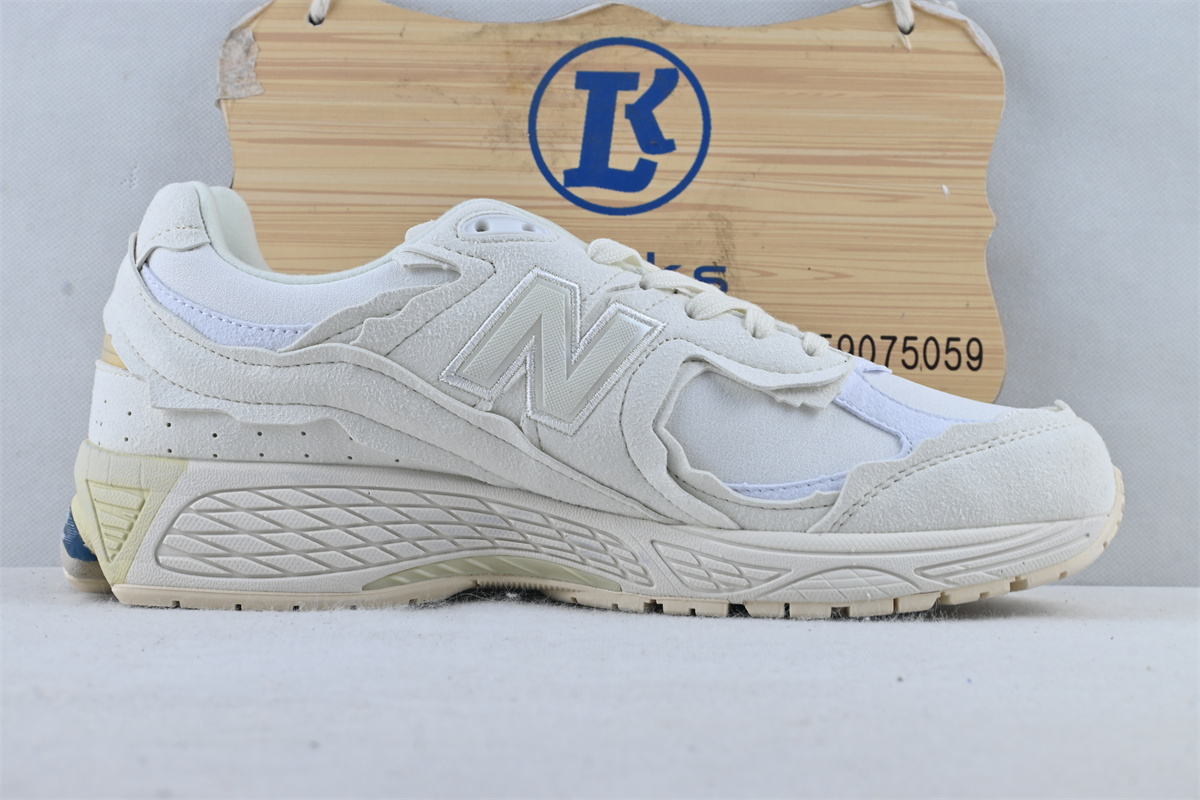 New Balance 2002R Protection Pack Sea Salt