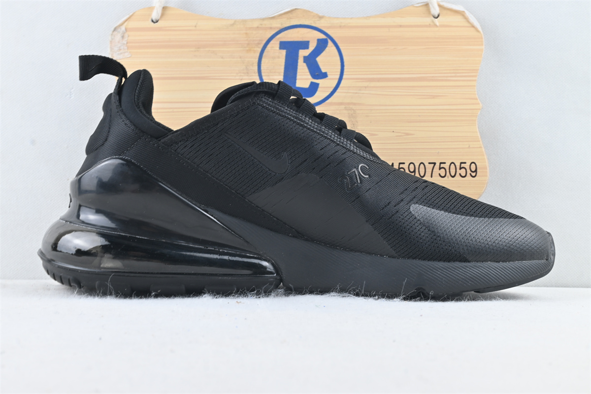 Nike Air Max 270 Triple Black