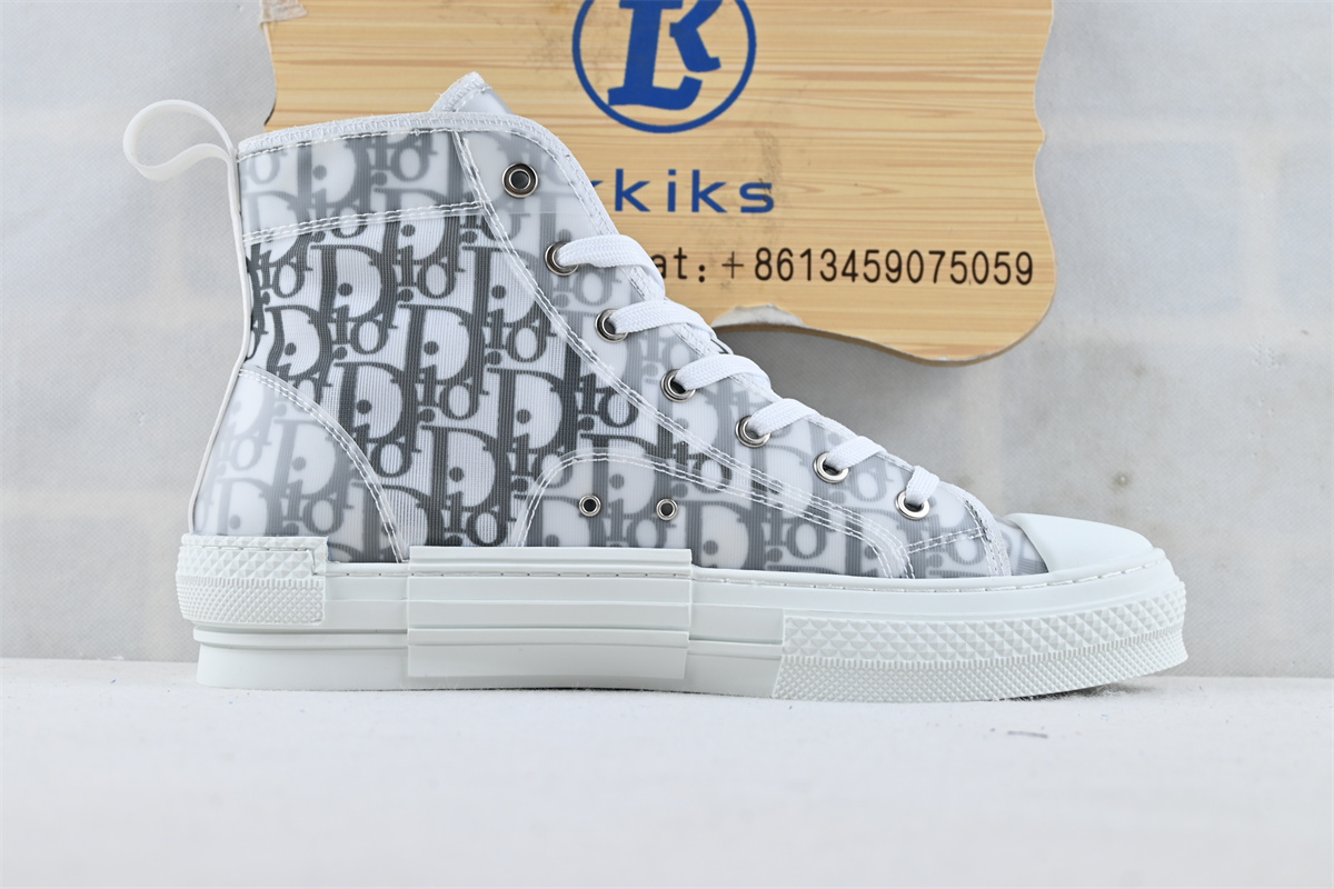 D10r B23 High Top Logo Oblique