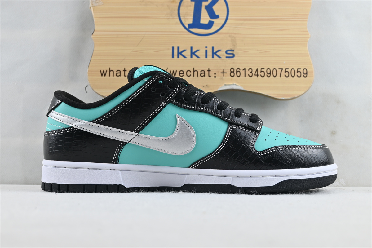 Nike Dunk SB Low D1am0nd S*pply Co.T*f*ny