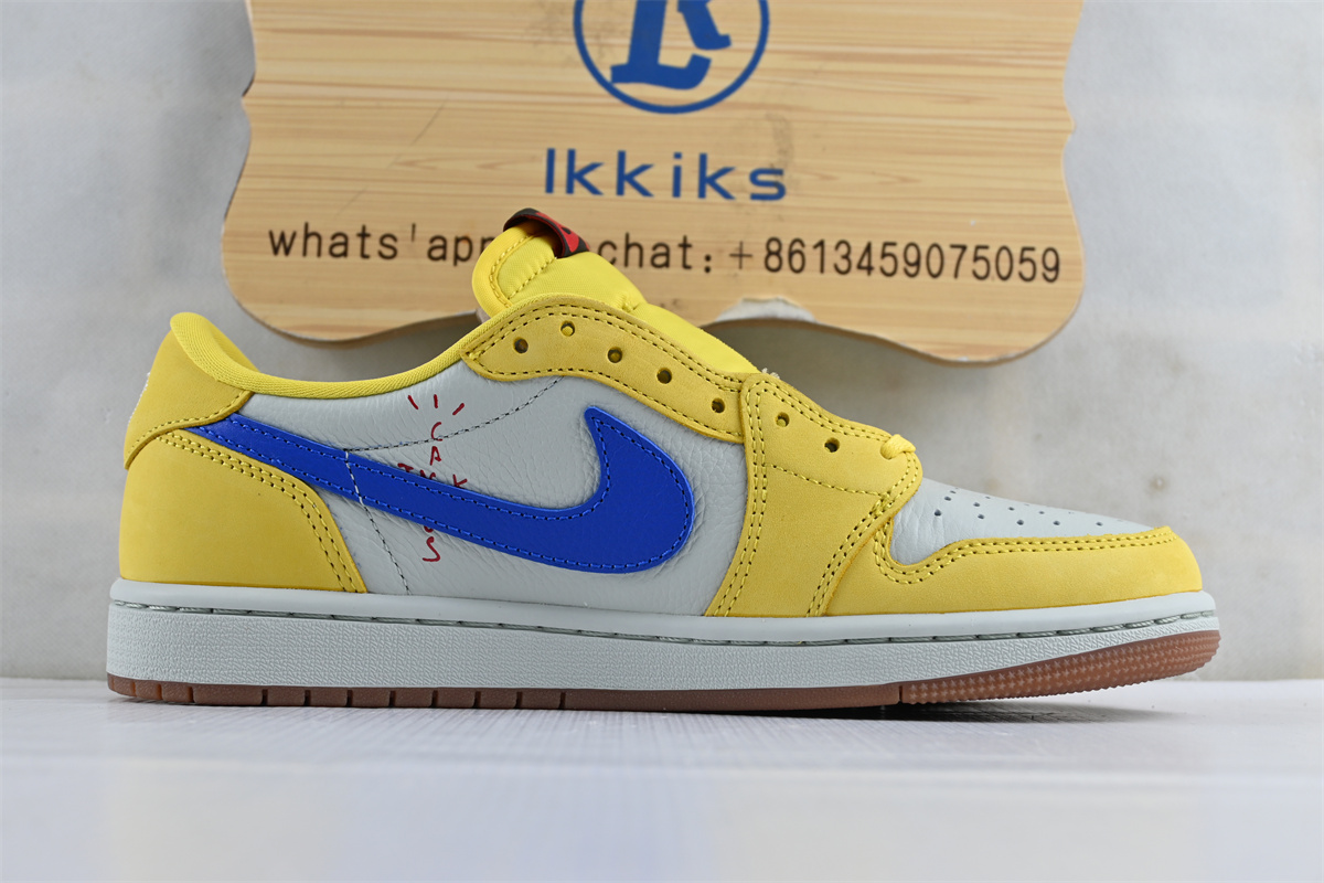 Travis Scott × Air Jordan 1 Low Canary （Flash Sale )