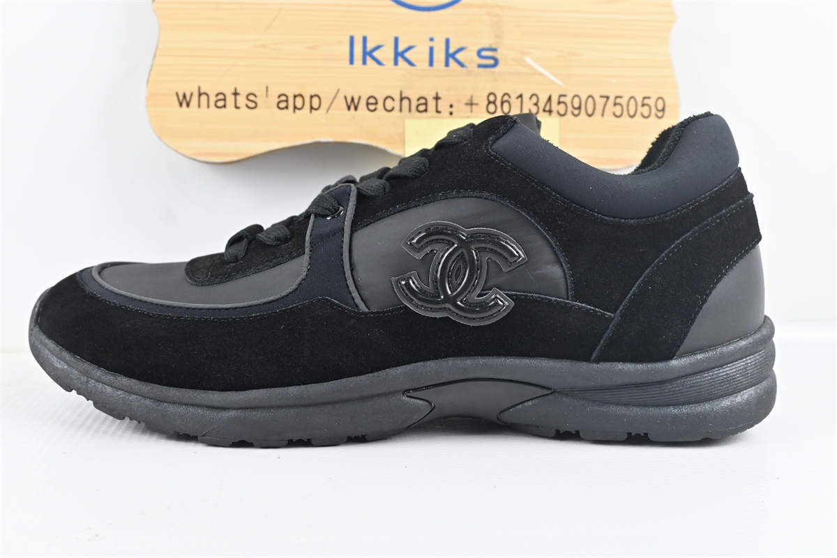 Ch**el Low Top Trainer Black