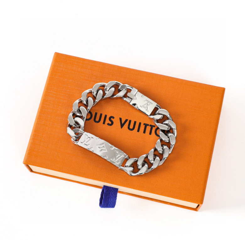 L0vis Vvtt0n Bracelet