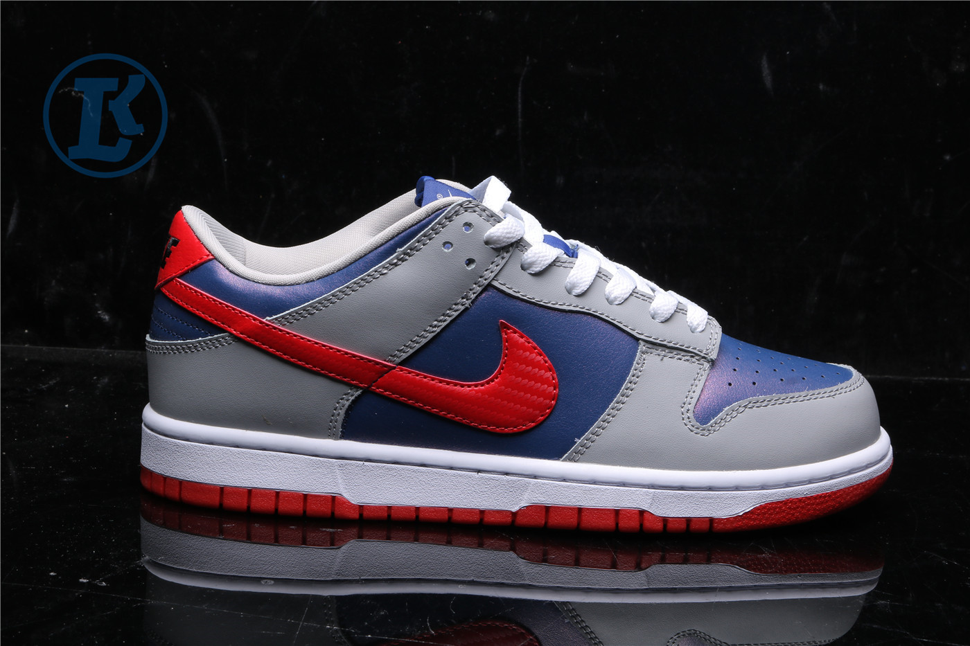 Nike SB Dunk Low Grey